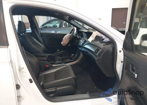 2016 Honda Accord Sport z USA, uszkodzony, nr VIN 1HGCR2F53GA039978